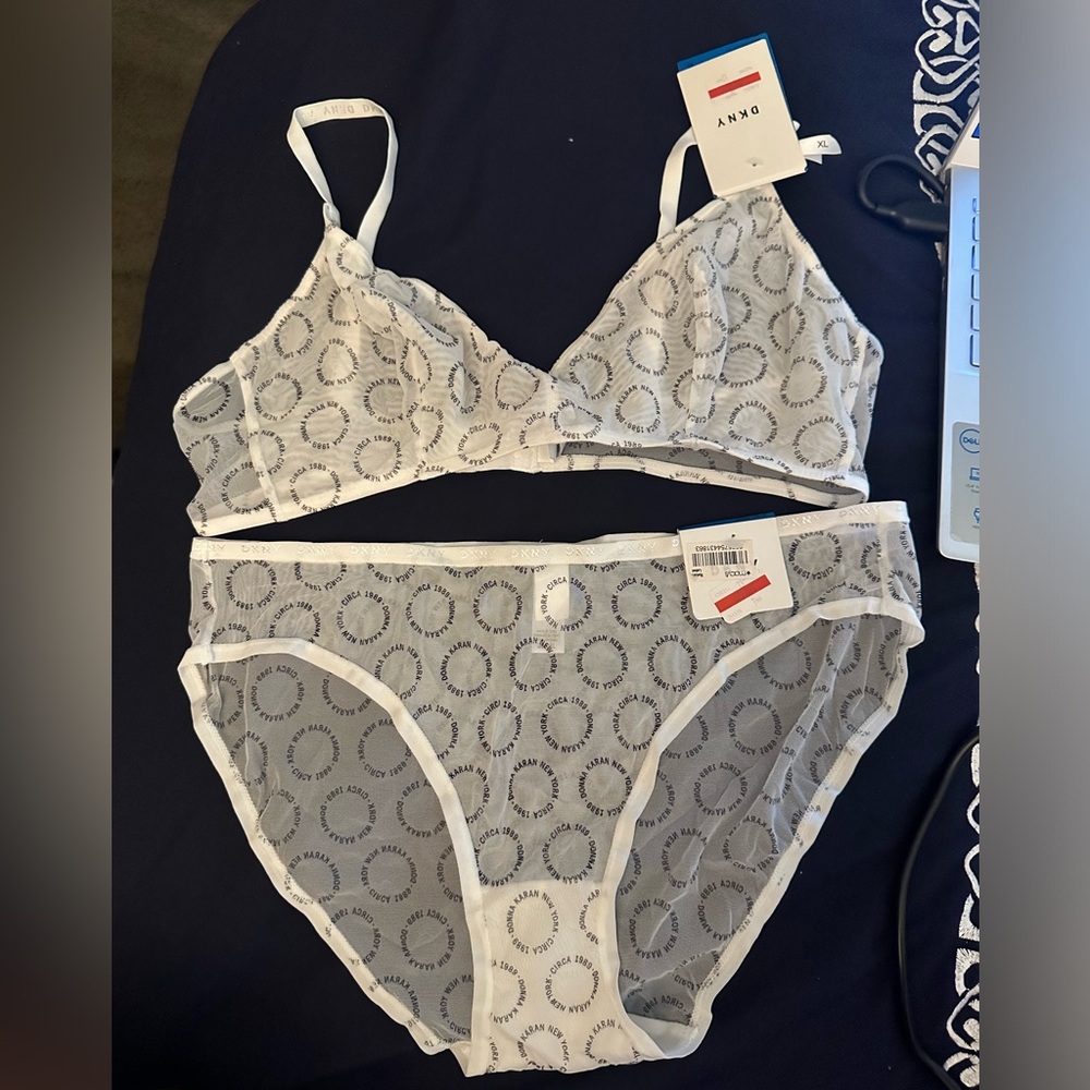 New underwear set XL white